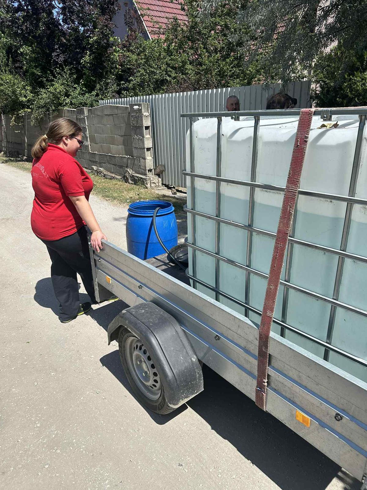 Nyergesújfalun csőtörés volt az ivóvíz főnyomócsövén. Emiatt három település ivóvíz nélkül maradt a legnagyobb melegben.
