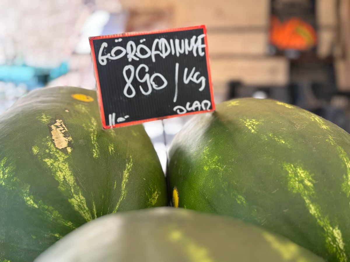 A jó idővel együtt felgyorsult minden a tatabányai piacon. Habár most a "kovi ubi" megy nagyot, nem kell várni a magyar dinnye szezonjára sem. Mondjuk mennyit. 