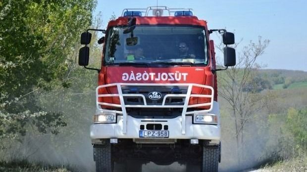 Két újonc került a komáromi tűzoltókhoz