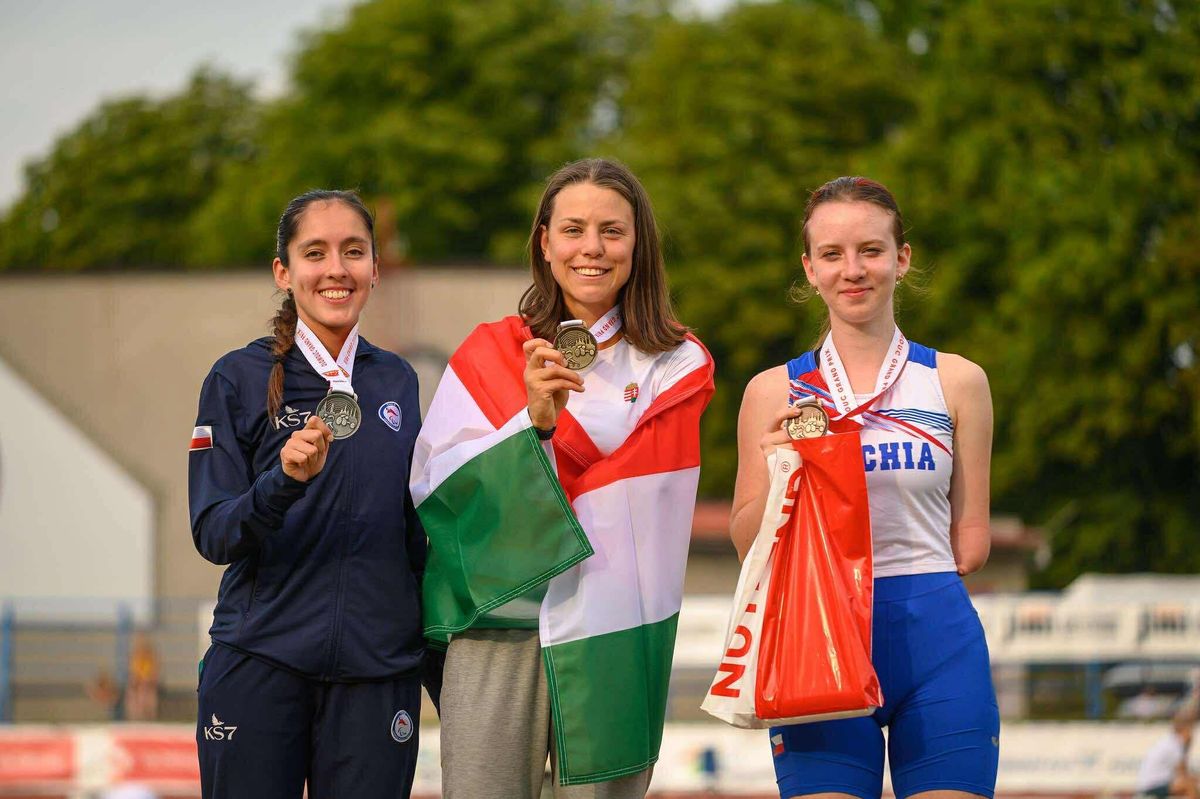 Tatabánya és Szárliget büszkesége Csehországban indította a nemzetközi versenyszezont. A paralimpiai-, és világbajnoki érmes Luterán Petra hat érmet nyert a csehországi Grand Prix-versenyen.