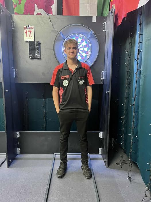 Ötödik lett a tatabányai versenyző. A Sport-Hotel Darts Club fiatal dartsosa, Bagi Balázs idei legjobb teljesítményét szállította a nemzeti bajnokságon.