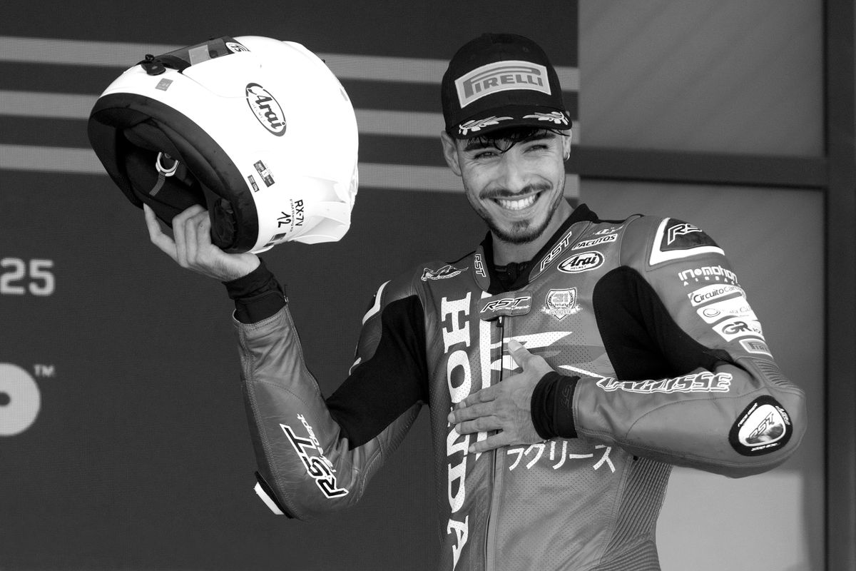 Gyászba borult a nemzetközi motorsport. Halálos balesetet szenvedett a 20 éves spanyol motorversenyző, Borja Gómez. A labdarúgó Diogo Jota után egy újabb kiváló sportolótól búcsúzunk.