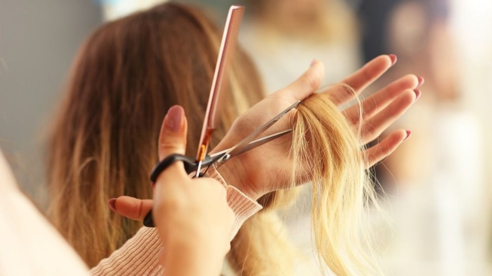 TOP10 fodrász Komárom-Esztergomban - őket mind az olvasóink ajánlják
