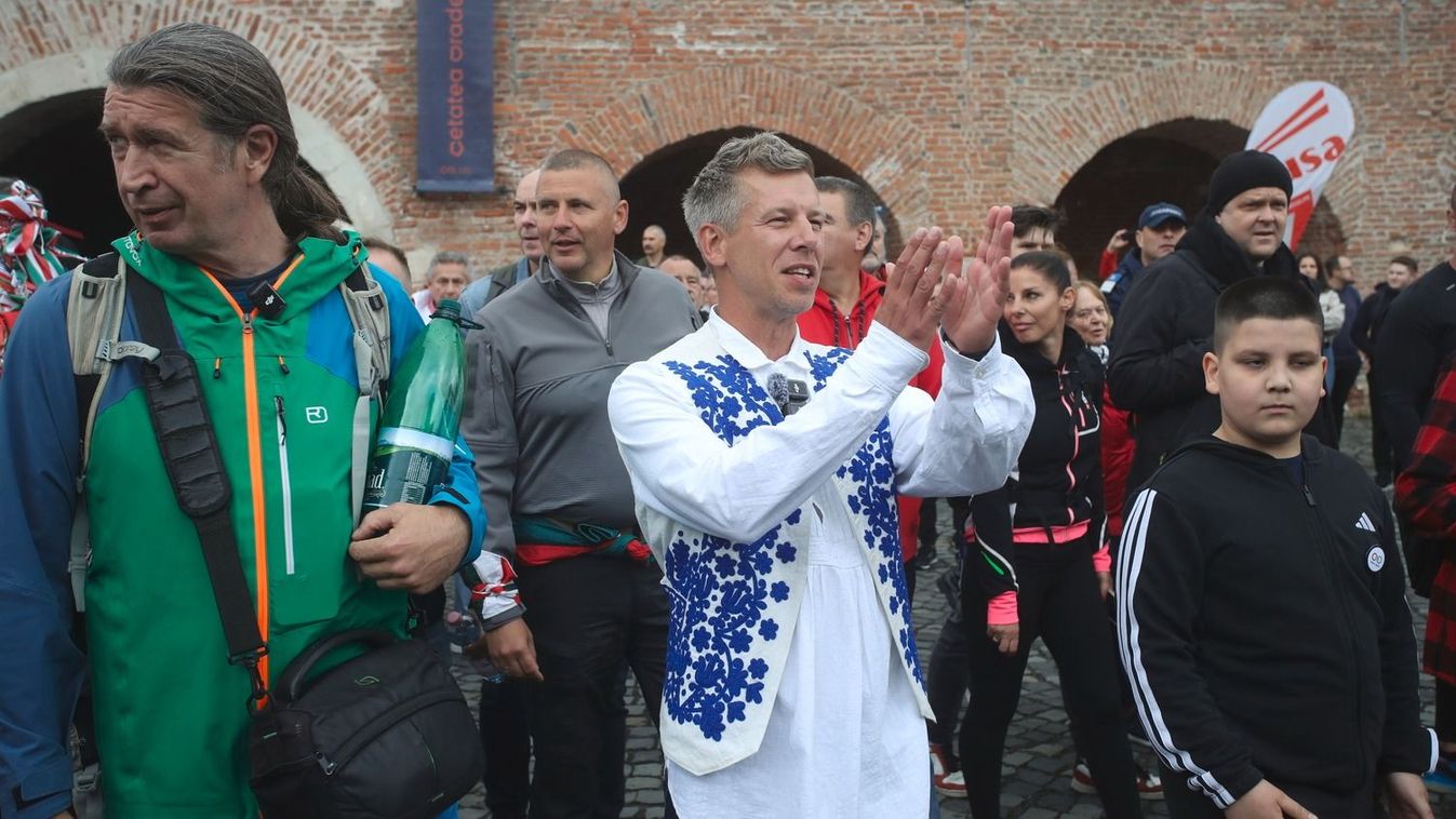 Magyar Péter a baloldal bukott krémjével parádézik Erdélyben