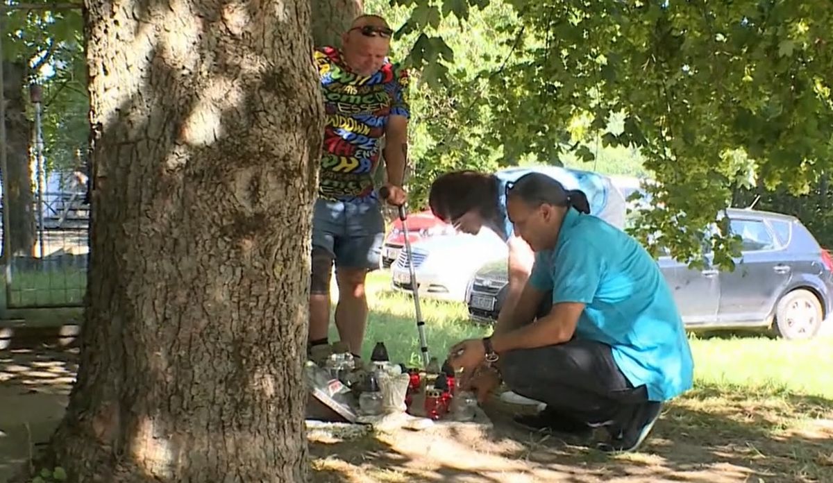 Több mint egy éve történt a magyar autósport legsúlyosabb tragédiája, amely örökre megváltoztatta túlélők és családtagjaik életét. A rallybaleset öt ember halálát és hét néző sérülését okozta – köztük volt egy 11 éves kislány is.