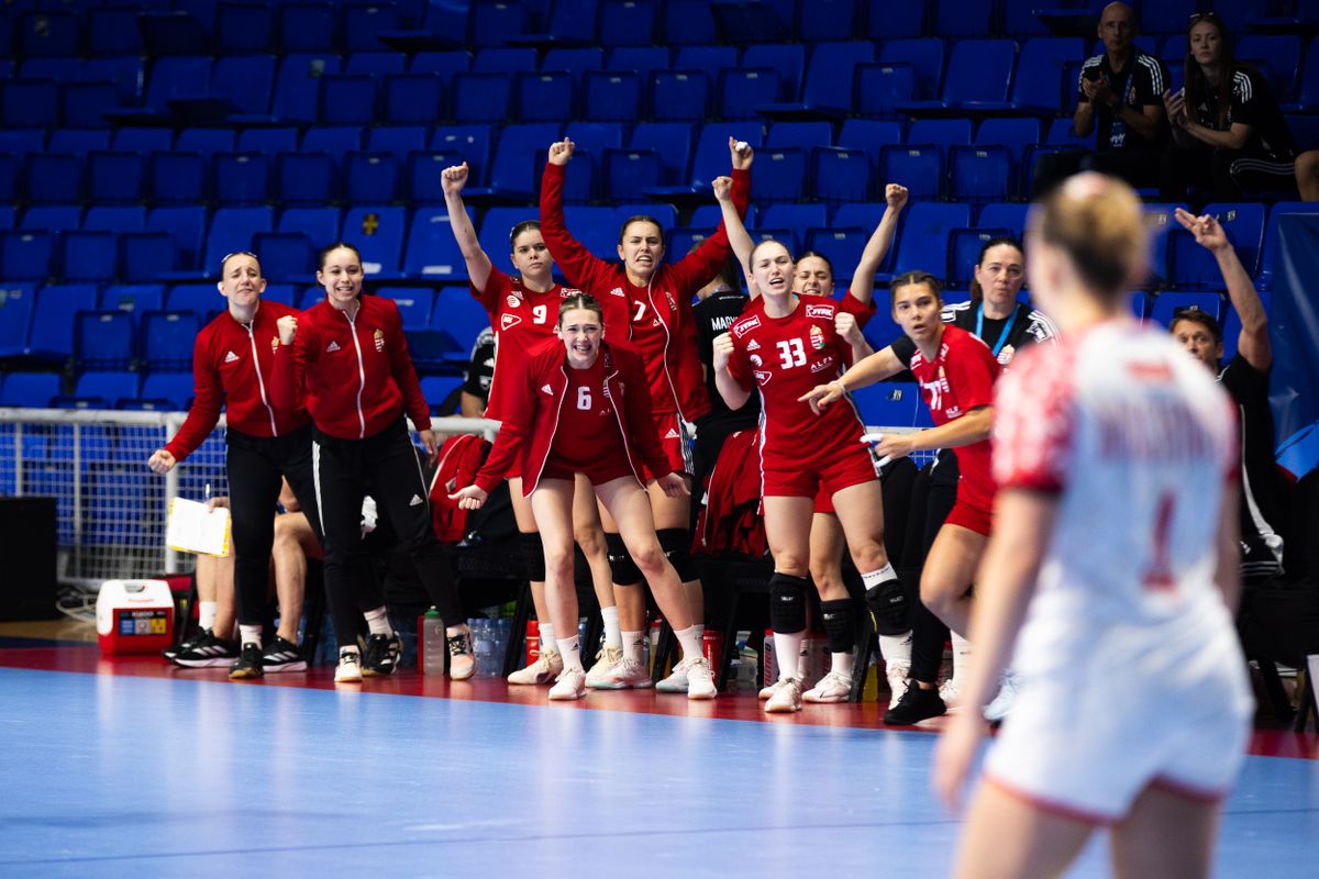 Egy győzelemre került a magyar junior női kézilabda-válogatott kitűzött céljától. Magyarország 24–22-re legyőzte Montenegrót az U19-es kézilabda Eb-n.