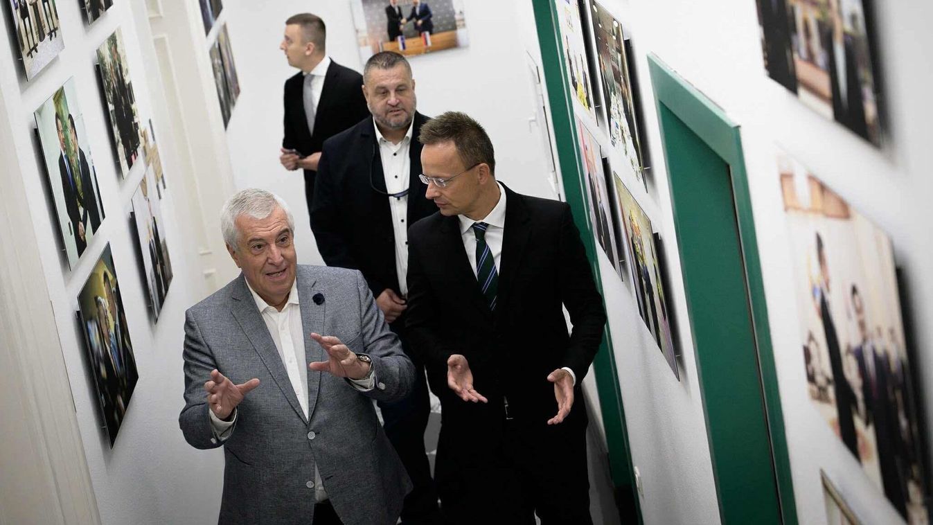 Szijjártó Péter a korábbi román kormányfővel találkozott