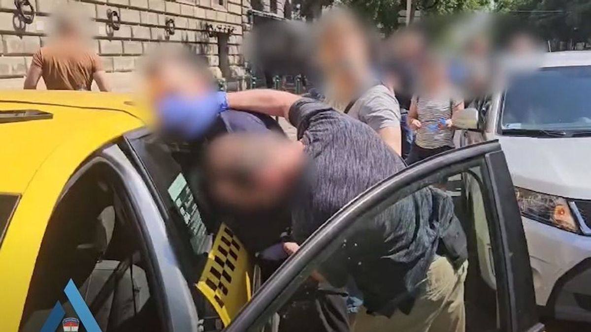 Elfogták a taxist, aki drogot adott el a Sziget külföldi látogatóinak (videó)
