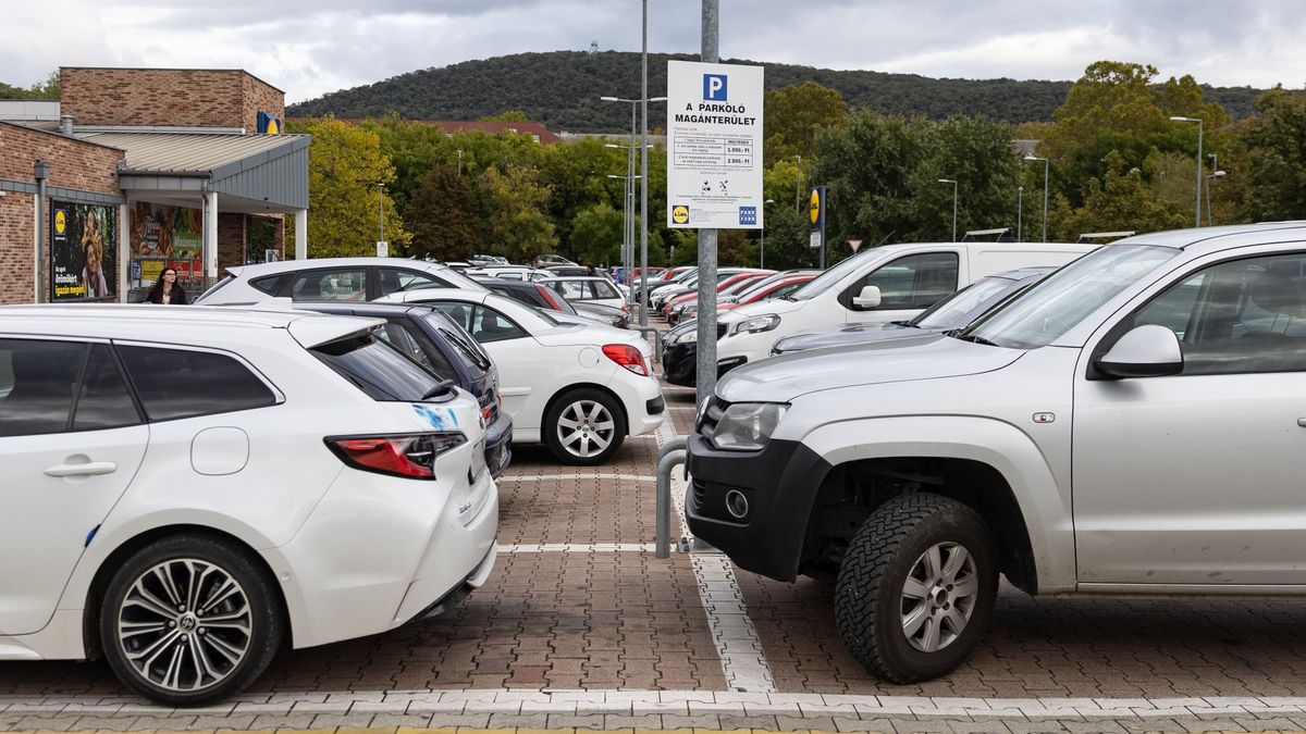 Már a bevásárlás közben is fizethetünk a parkolásért Tatabányán