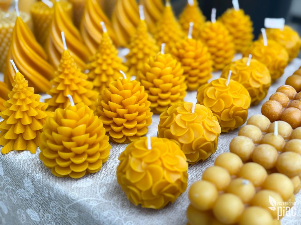 Adventi készülődés az Esztergomi Piacon