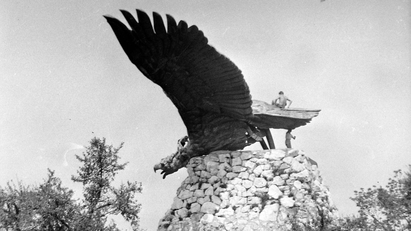 10+1 titok, amit biztosan nem tudtál Tatabánya jelképéről, a Turul-madárról