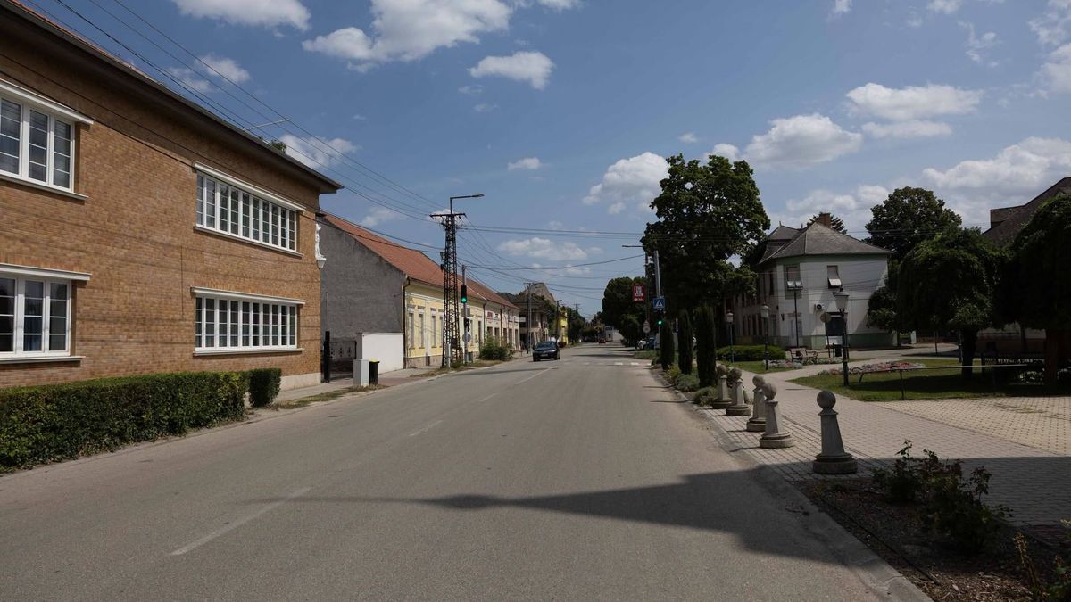 Erre minden autósnak fel kell készülnie – négy hónapra felforgatják Komárom belvárosát