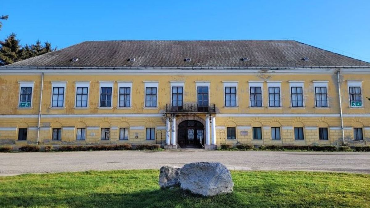 Főúri ragyogástól a gyógyításig: a kisbéri Batthyány-kastély különleges története
