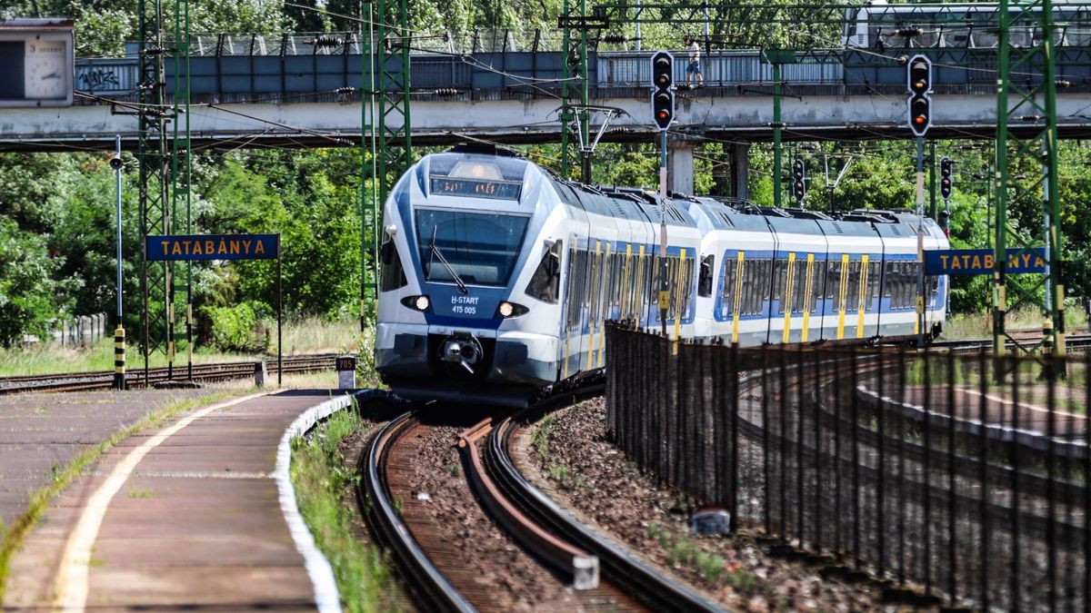 Fennakadás a győri fővonalon, pótlóbuszok járnak Bicske és Tatabánya között