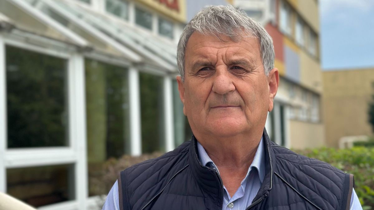 Tata korszakos pedagógusa, Kőhalmi Zoltán Prima Díjat kaphat a nyugdíjas évek mellé