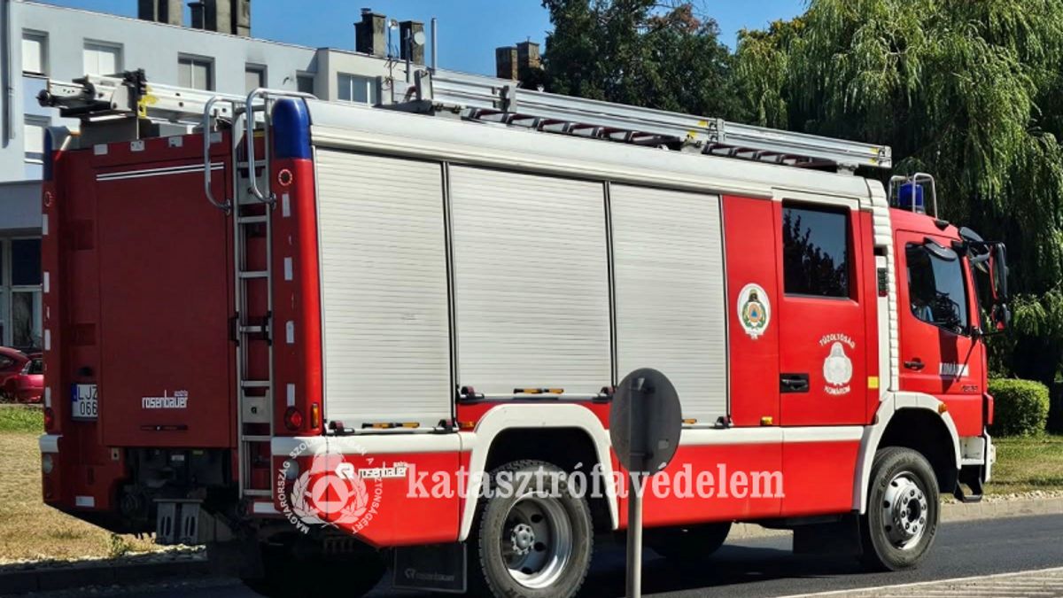 Kigyulladt egy gyár az Ipari Parkban, 98 munkatársat kellett azonnal evakuálni