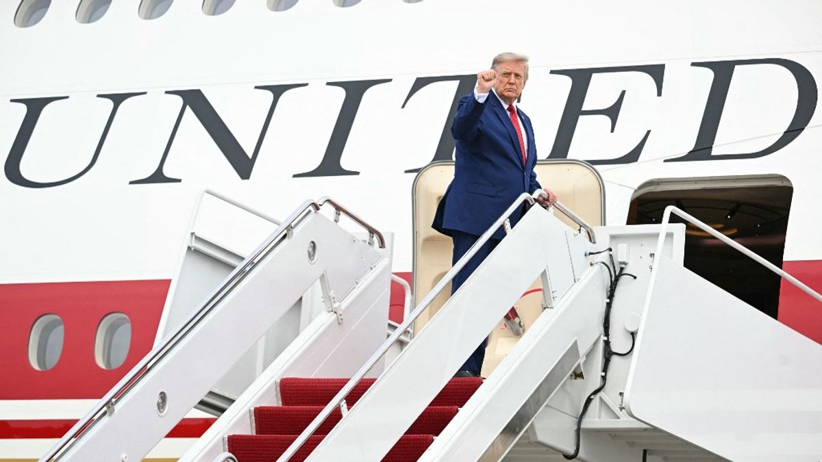 Trumpot titokban vitték el a repülőgépről: még ő sem tudta, mekkora volt a veszély + videó