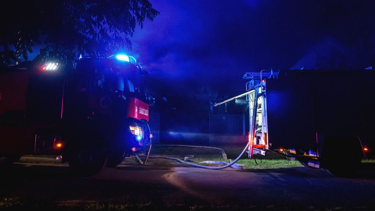 Kigyulladt egy családi ház Vértesszőlősön, lakhatatlanná vált a felső szint