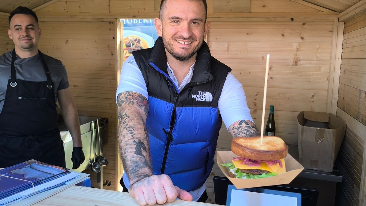 Angus burger, préselt kacsacomb és kacsamáj brülé is várja a vendégeket a tata SVÉT-en - videón a séfek