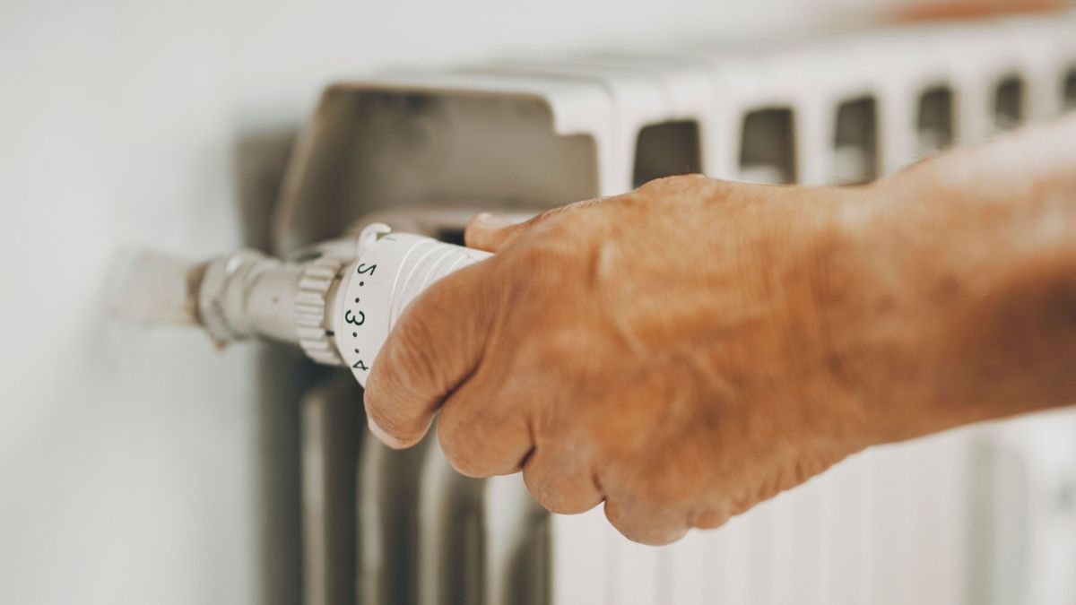 Munkában a T-Szol: így állítsuk be a szelepeket a zökkenőmentes fűtéshez!